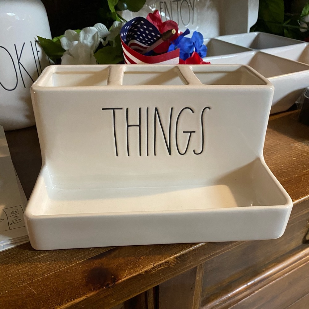 Rae Dunn things holder